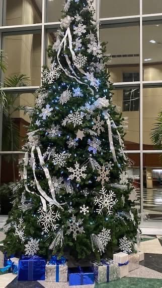 Love Lights Tree Lighting