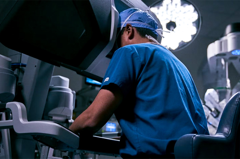 First Things First: What Is the Da Vinci Surgical System?